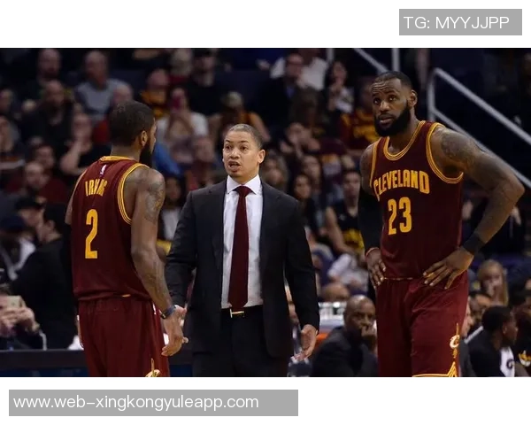 詹姆斯谈园区生活：团结一致的我们更有决心争夺总冠军