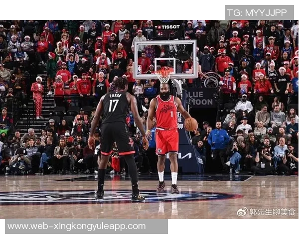 火箭双星伊森与杜门申贾登场净效率惊人助力球队大胜48分