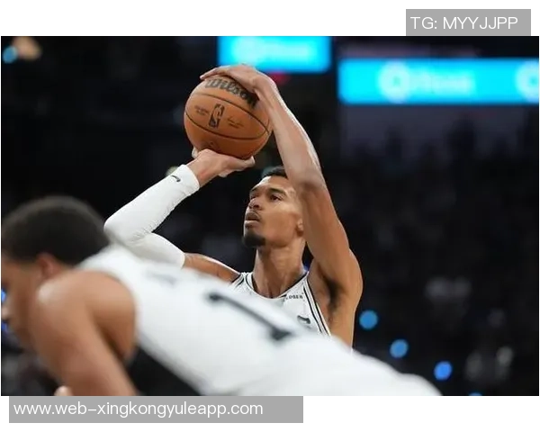 文班与赫夫封盖数据对比赫夫总盖帽领先但出场时间少于文班